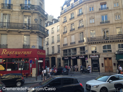 Restaurant Gladines face à la Cremerie de Paris