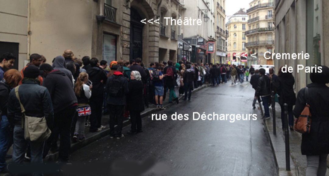 file d'attente devant la Cremerie de Paris / Pokemon Center