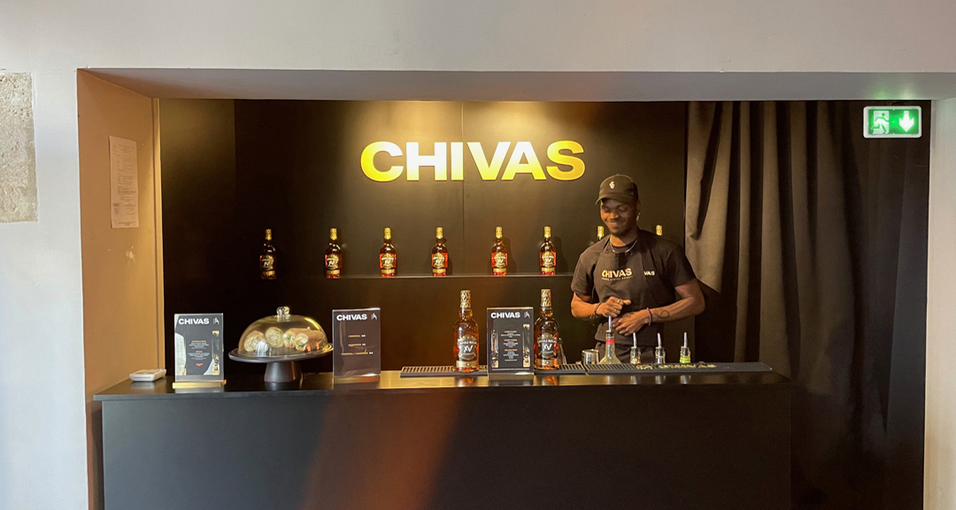 Chivas XV Barman
