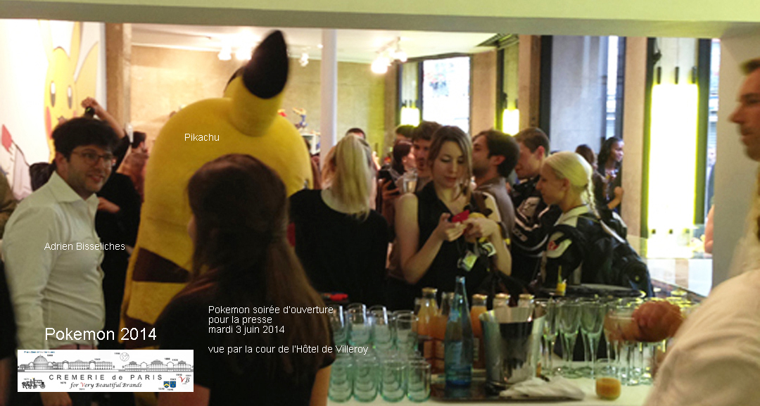 cocktail d'inauguration avec Pikachu et Adrien Bisseliches, coorganisateur de l'exposition