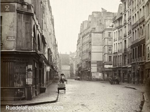 vue sur la rue de la Ferronnerie en 1865. 150 plus tard cette photo se trouve juste en face de la sortie n1 du ple Chtelet les Halles