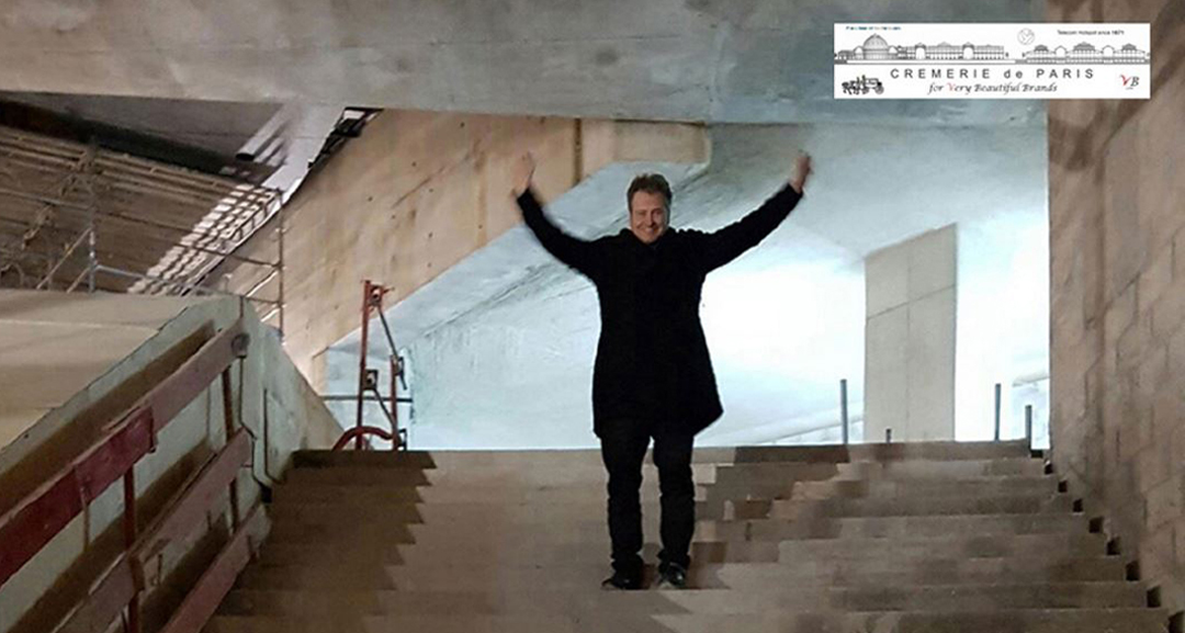 Ben Solms, editeur des Cremeries de Paris sur l'escalier Marguerite de Navarre en construction, photo 5 février 2015, un an et trois mois avant l'ouverture