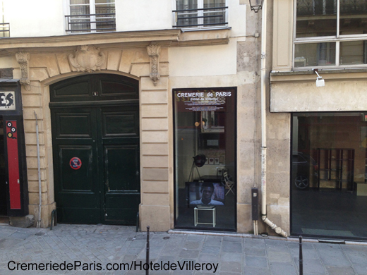 Gate of the Hotel de Villeroy / Cremerie de Paris