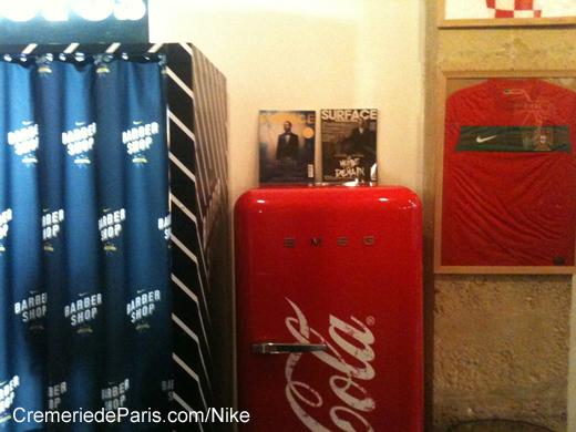 Frigidaire Coca Cola au Nike Barber Shop