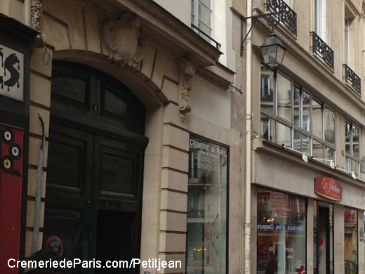 Portail Hotel de Villeroy datent de 1640 et Petitjean Pop Up Store à la Cremerie de Paris