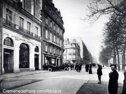 Showroom Renault sur les Champs Elysees