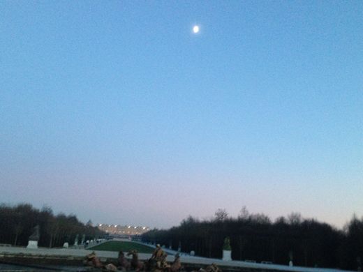 Day Moon / La Lune vue du park de Versailles